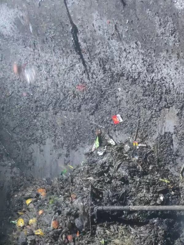 银海污水池清理